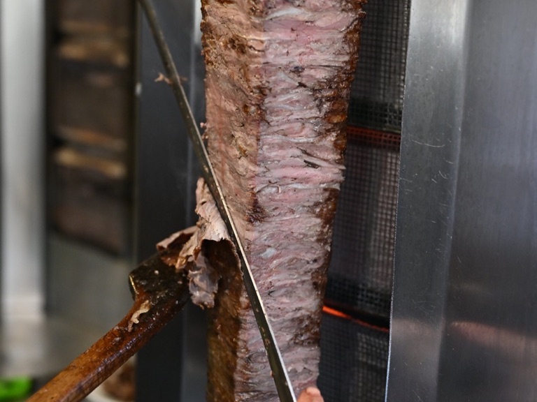 Yaprak et döner kesimi
